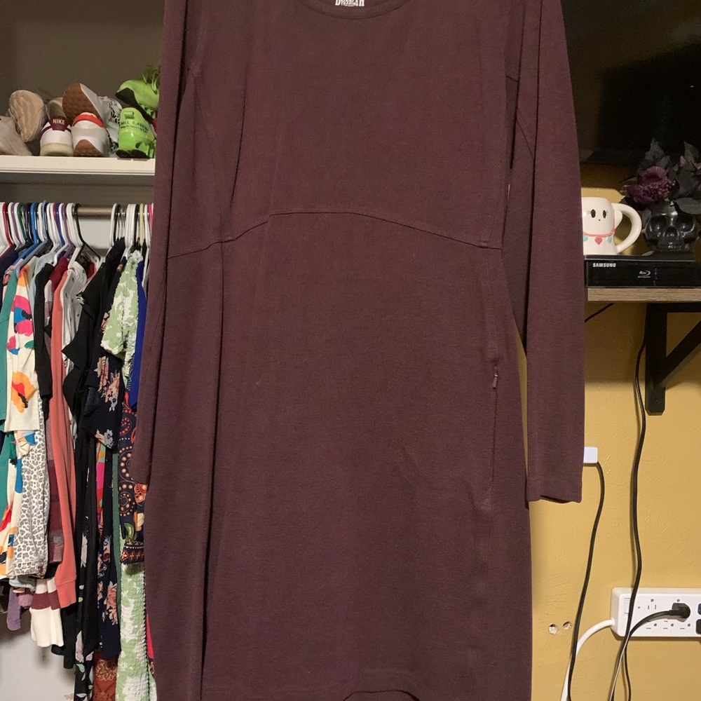 Duluth Trading Co Red Long Sleeve Sheath Dress